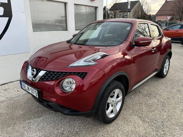 Nissan Juke 1.6 Visia Szervizknyv / Magyarorsz...