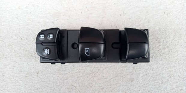 Nissan Juke Qashqai, Renault Kadjar új bal első ablakemelő kapcsoló