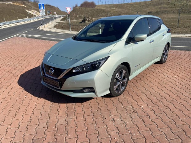 Nissan Leaf Acenta 40kWh (Automata) Friss msza...