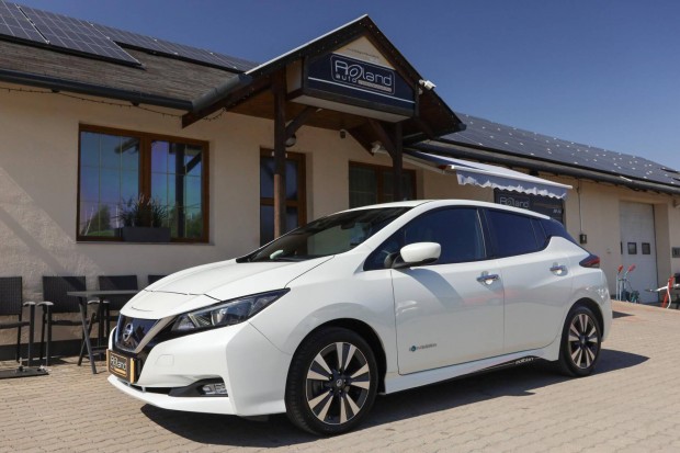 Nissan Leaf Acenta 40kWh (Automata) THM 5.9%-t...