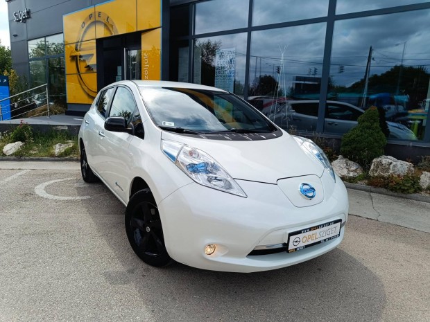Nissan Leaf Black 30 kWh (Automata) Áfás! Magya...
