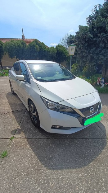 Nissan Leaf II 2 ZE1 minden bontott alkatrsze elad