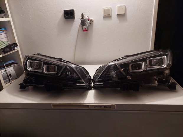 Nissan Leaf II. l�mp�k