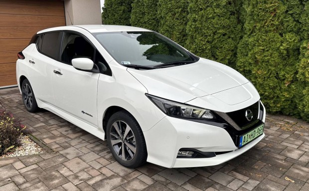 Nissan Leaf N-Connecta 40kWh (Automata) Nagy na...