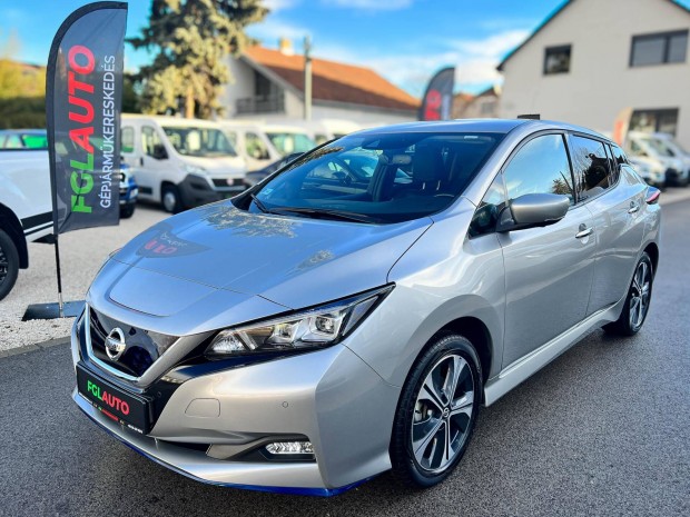 Nissan Leaf N-Connecta e+ 62kWh (Automata) F�lb...