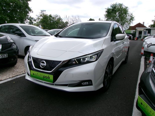 Nissan Leaf N-Connecta e+ 62kWh (Automata) LED-...