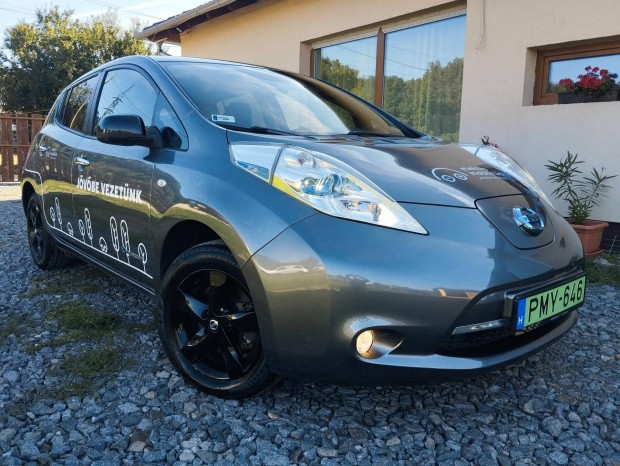 Nissan Leaf Tekna 30 kWh (Automata) Magyar-1.L...