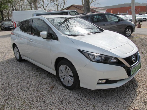 Nissan Leaf Tekna 40kWh (Automata) Magyarországi