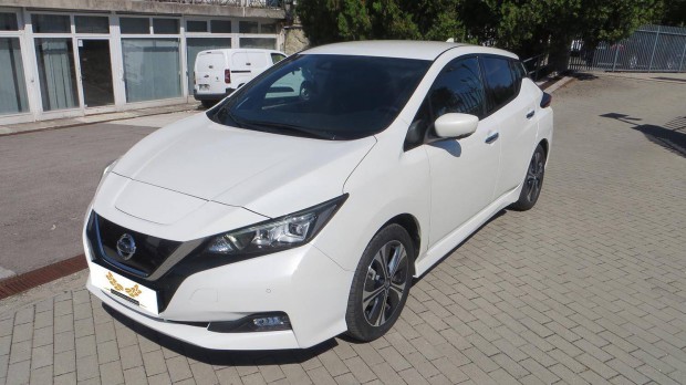 Nissan Leaf Tekna 40kWh (Automata) Valós Tekna...