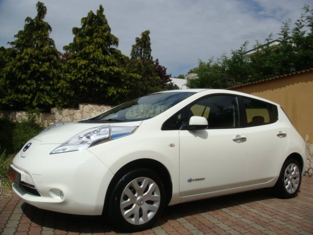 Nissan Leaf Visia 24 kWh (Automata) Mo-i! Vgig...