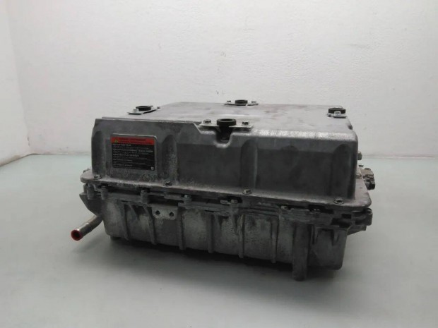 Nissan Leaf (ZE1) Electric OBC fed�lzeti t�lt� 292C05SH1B haszn�lt