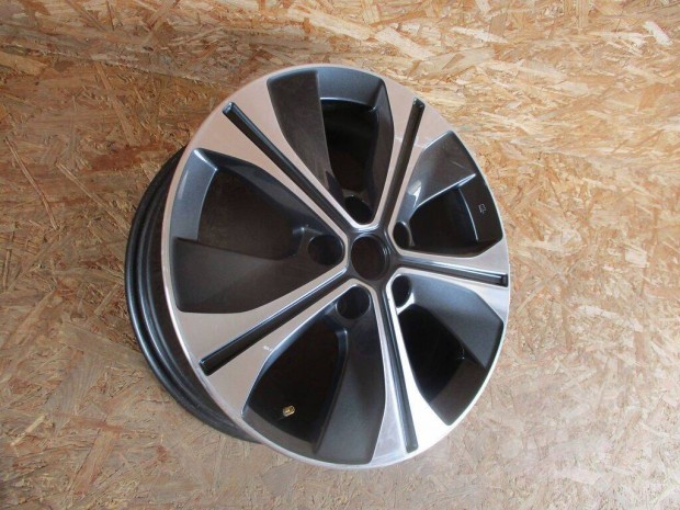 Nissan Leaf gy�ri felni alufelni 17 17-es Tpms szenzorokkal