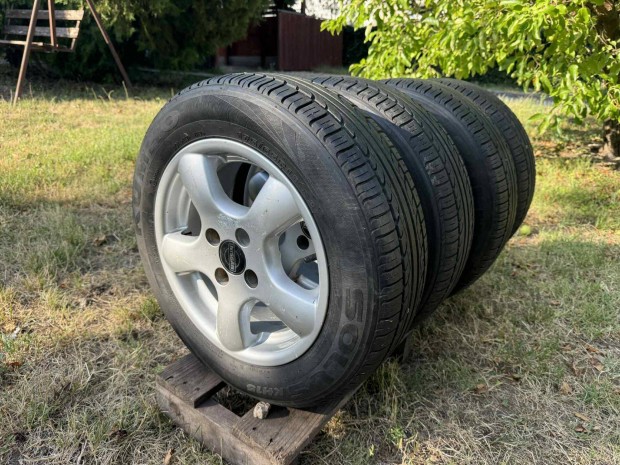 Nissan Micra 4x100 Alufelni 175/65 R14 gumikkal