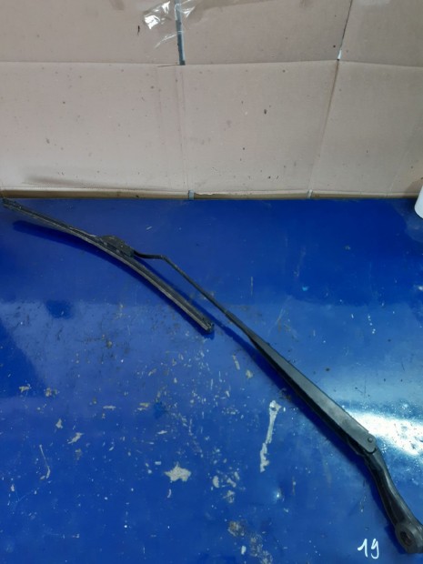 Nissan Micra Bal Első Ablaktörlő Kar