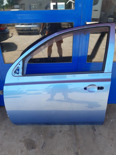 Nissan Micra Bal Első Ajtó