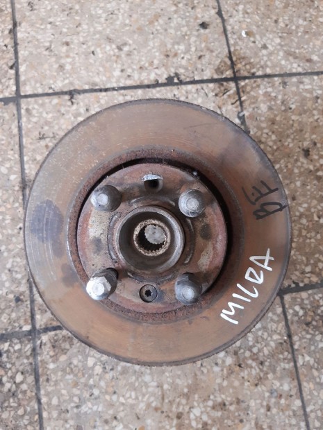 Nissan Micra Bal Első Csonkállvány Kerékaggyal