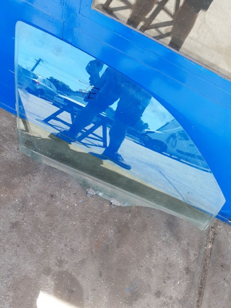 Nissan Micra Jobb Els� Lej�r� Ablak�veg