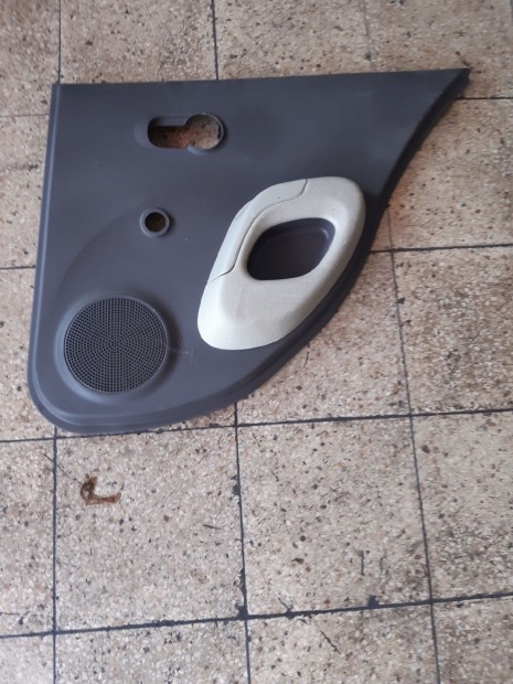 Nissan Micra Jobb Hátsó Ajtókárpit