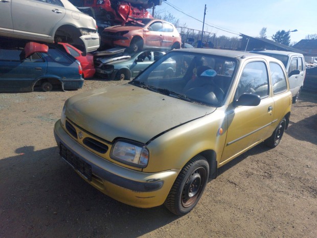 Nissan Micra K11 1.0 alkatr�szei