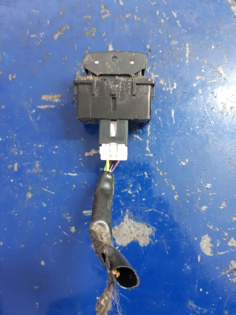 Nissan Micra K�zpontiz�r Kapcsol�