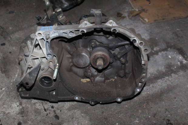 Nissan Micra V sebességváltó (248)