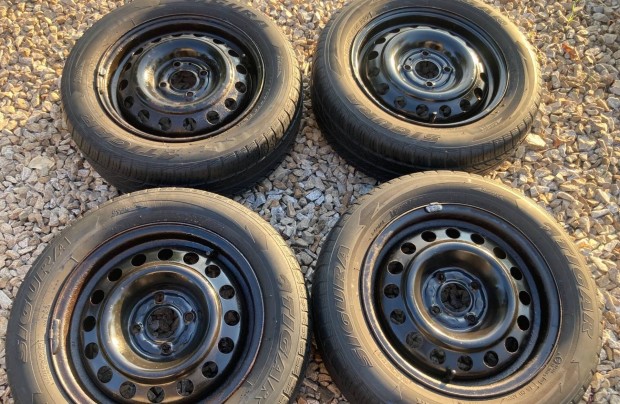 Nissan Micra kerekek 175/65 R14