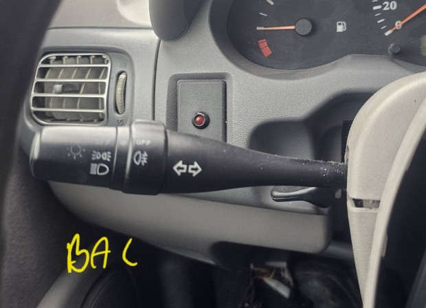 Nissan Micra világítás kapcsoló 7000