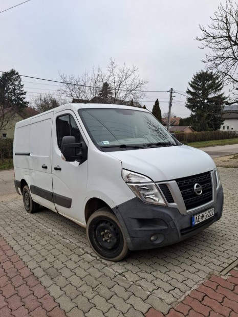 Nissan NV400 ..