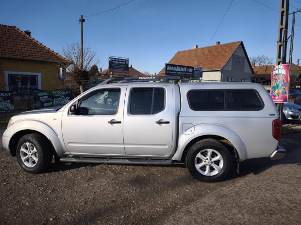 Nissan Navara 4WD Double 2.5D LE 218677km. Szp...