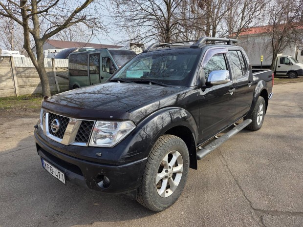 Nissan Navara 4WD Double 2.5D LE