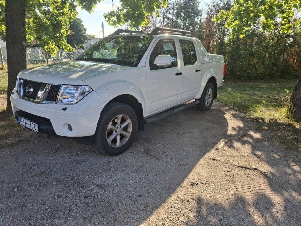 Nissan Navara 4WD Double 2.5D LE (Automata)