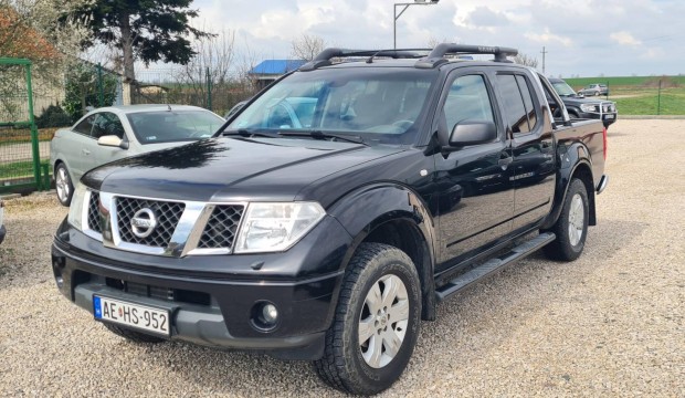 Nissan Navara 4WD Double 2.5D LE (Automata)