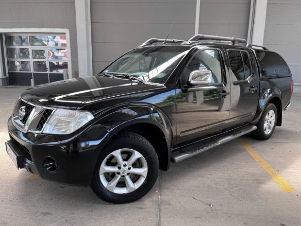 Nissan Navara 4WD Double 2.5D Platinum 190 LE !...