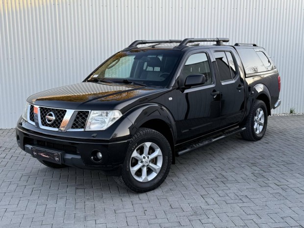 Nissan Navara 4WD Double 2.5D Platinum Multimd...