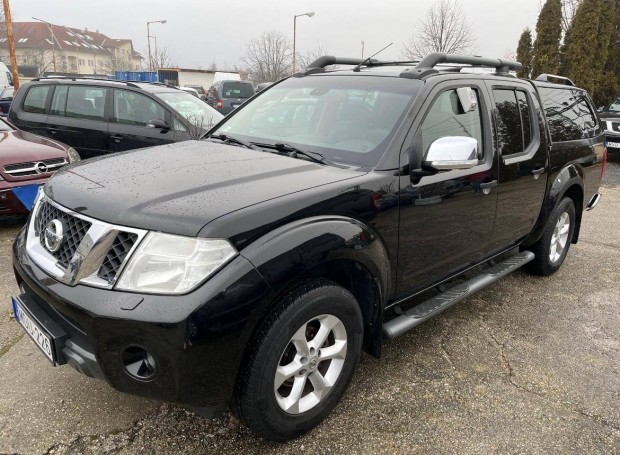 Nissan Navara 4WD Double 2.5D Platinum j Kort...