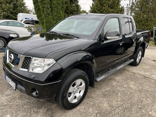 Nissan Navara 4WD Double 2.5D Platinum jkort...