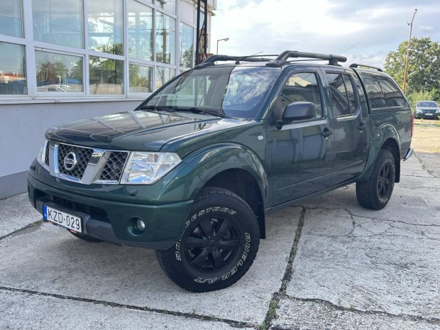 Nissan Navara 4WD Double 2.5D Platinum (Automat...