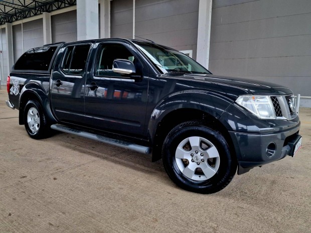 Nissan Navara 4WD Double 2.5D SE Megkmlt lla...