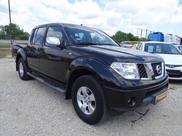 Nissan Navara 4WD Double 2.5D SE (Automata) MAG...
