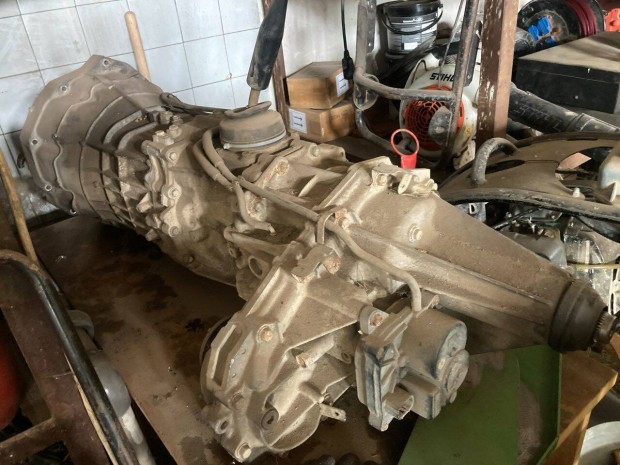 Nissan Navara D40 Pathfinder váltó terepváltó EA301