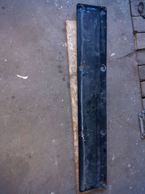 Nissan Navara D40 Plat� Ajt� Bels� Burkolat