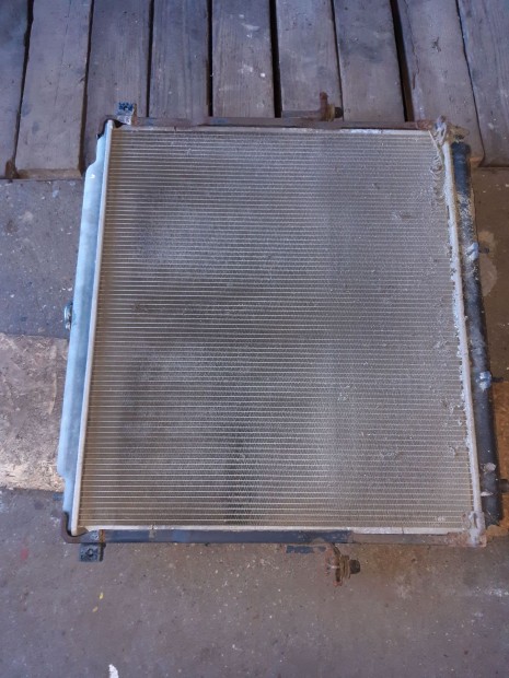 Nissan Navara D40 V�zh�t� Radi�tor