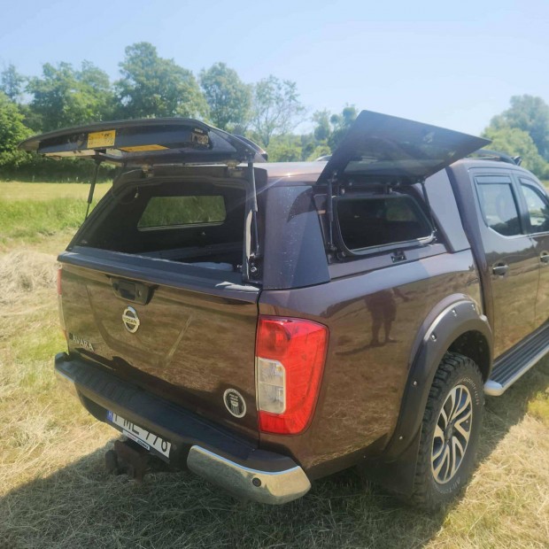 Nissan Navara (2017) platdoboz