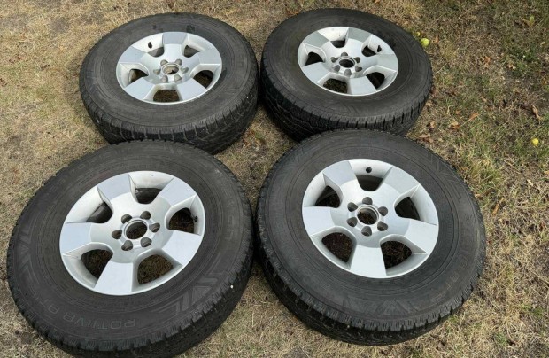 Nissan Navarra 255/70 R16 kerekek