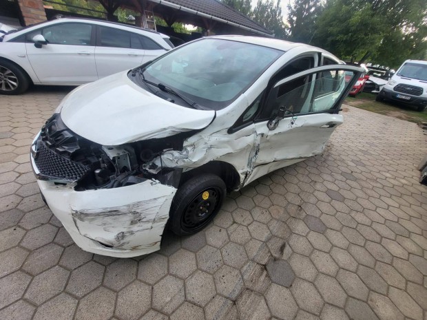 Nissan Note 1.2 DIG-S Tekna Indul! �zemk�pes!