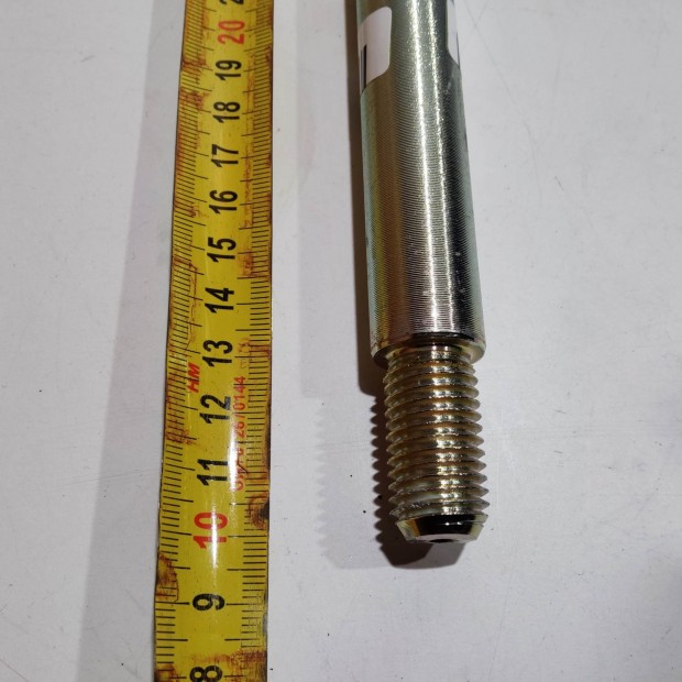 Nissan Note 2006-2012 utángyártott új vonószem, jobb menetes 16 mm