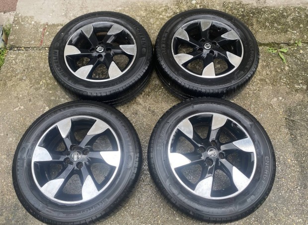 Nissan Note gyári 16" alufelnik gumikkal