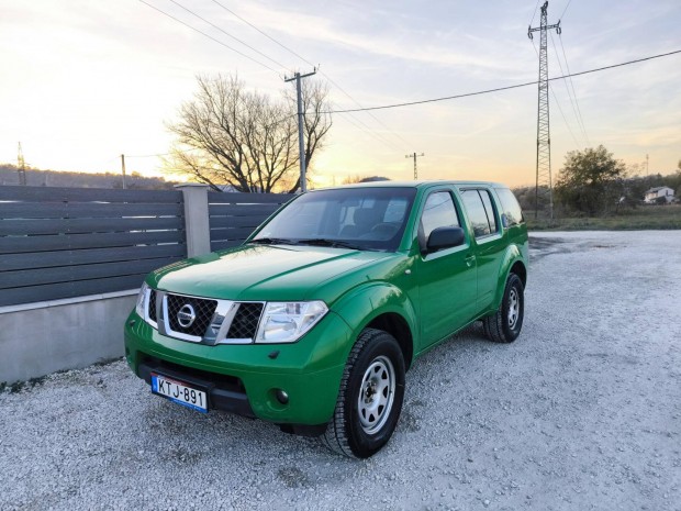 Nissan Pathfinder 2.5 D LE Friss vizsga! 3t hor...