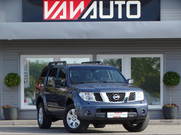 Nissan Pathfinder 2.5 D Platinum Rozsdamentes-F...