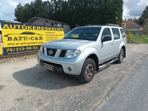 Nissan Pathfinder 2.5 Tdi LE BATU-CAR ahol az a...